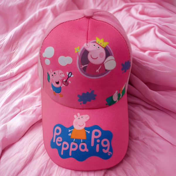 🎀 Детска шапка Peppa Pig – Забава под слънцето с любимата прасенцето Пепа! ☀️🐷